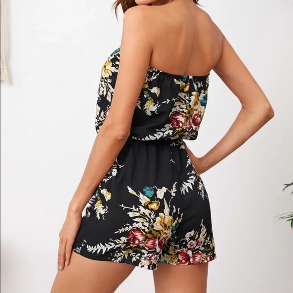 NWT SHEIN Floral Strapless Romper🌸 - Picture 3 of 7